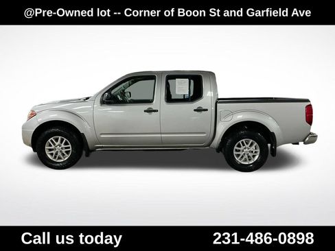 Used 2019 Nissan Frontier SV AWD/4WD image 2