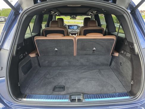 Used 2024 Mercedes-Benz GLS 450 4MATIC image 18