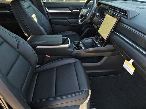 New 2026 GMC Terrain Elevation w/ Elevation Premium Package image 32