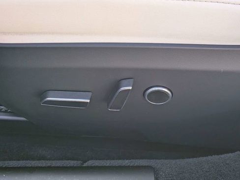 Used 2021 Tesla Model S Plaid image 22