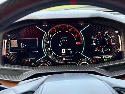Used 2024 Lamborghini Revuelto image 10