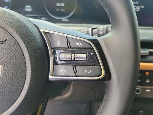 Certified 2024 Kia Seltos EX FWD image 24