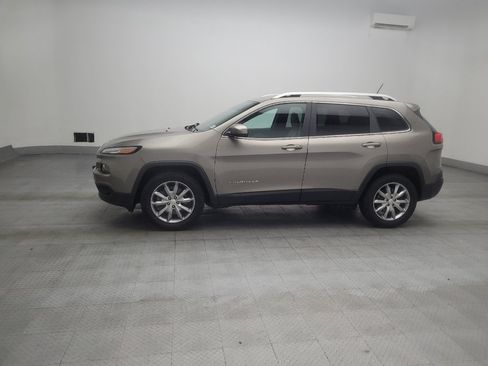 Used 2018 Jeep Cherokee Limited w/ Technology Group AWD/4WD image 2