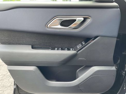 New 2026 Land Rover Range Rover Velar Dynamic SE AWD/4WD image 33