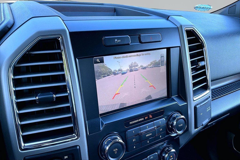 Used 2015 Ford F150 Lariat AWD/4WD image 11