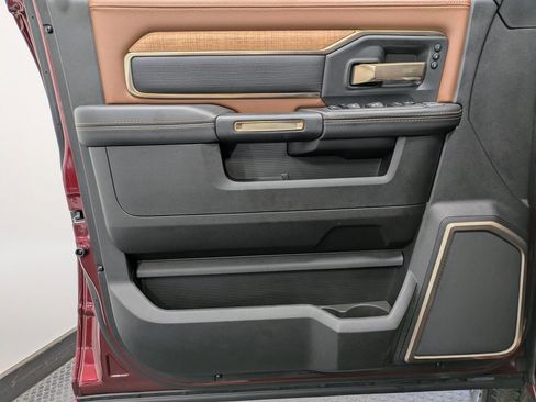 Used 2024 RAM 2500 Limited w/ Safety Group image 8