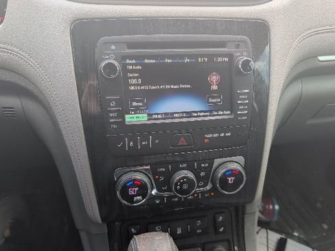 Used 2015 Chevrolet Traverse LT image 13