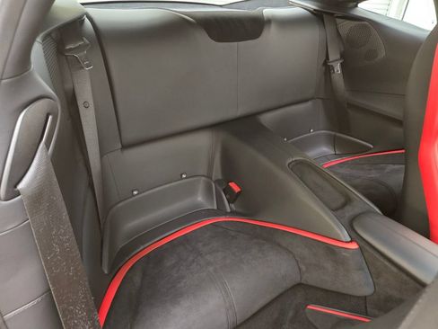Used 2024 Ferrari Roma RWD image 24