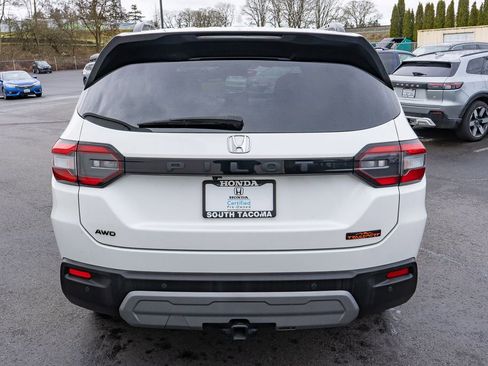 Certified 2023 Honda Pilot TrailSport image 12