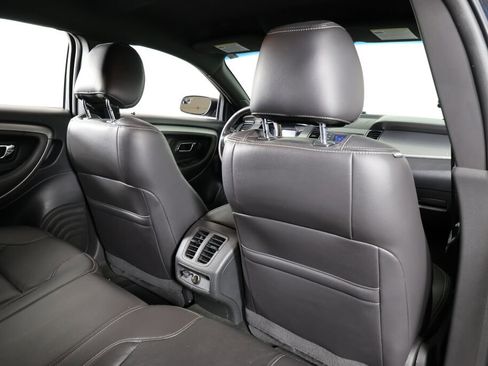 Used 2015 Ford Taurus SEL image 19
