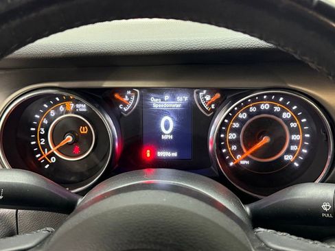 Used 2019 Jeep Wrangler Unlimited Sport S image 29