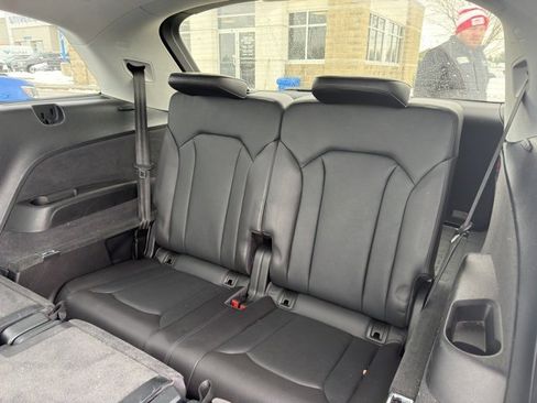 Used 2017 Audi Q7 3.0T Premium Plus image 11