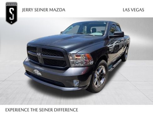 Used 2018 RAM 1500 Express RWD image 1