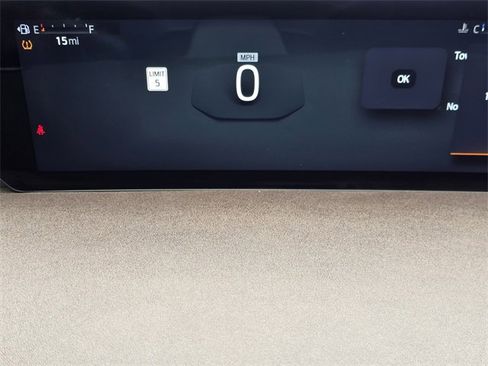 Used 2025 Ford Expedition King Ranch image 14