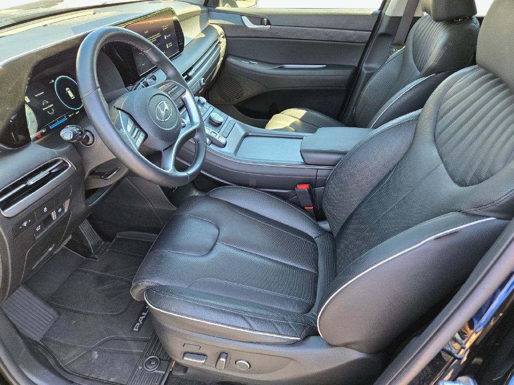 Certified 2024 Hyundai Palisade Limited FWD image 15