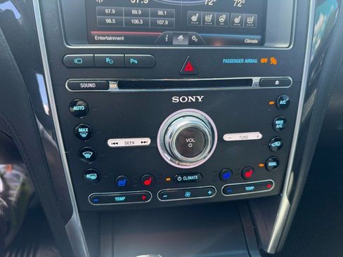 Used 2016 Ford Explorer Platinum AWD/4WD image 18
