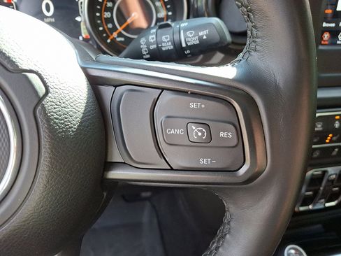 Certified 2021 Jeep Wrangler Unlimited Sport image 23