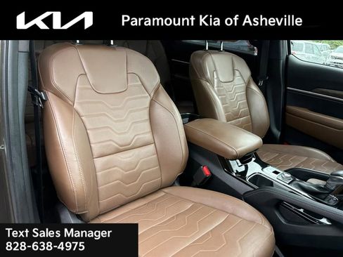 Certified 2022 Kia Telluride SX w/ SX Prestige Package AWD/4WD image 21