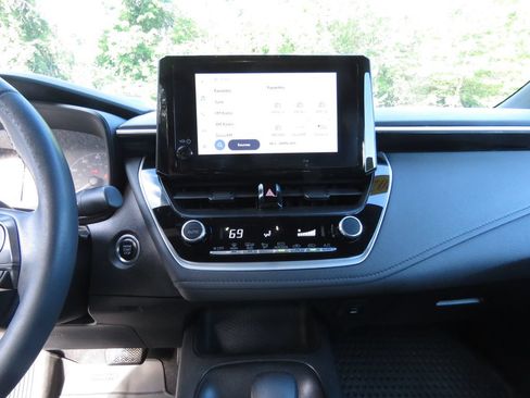 Used 2024 Toyota Corolla SE FWD image 25