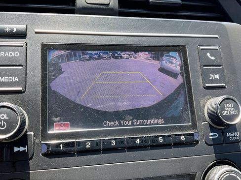 Used 2019 Honda Civic LX image 21