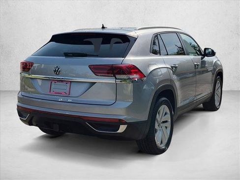 Used 2023 Volkswagen Atlas Cross Sport SE FWD image 5