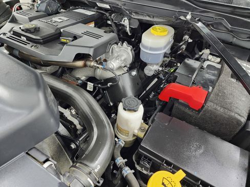 Used 2023 RAM 2500 Big Horn w/ Night Edition image 19