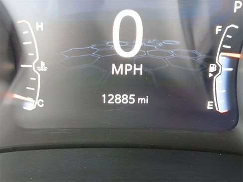 Used 2023 Jeep Compass Latitude image 13