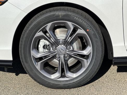 New 2025 Honda Accord EX-L image 30