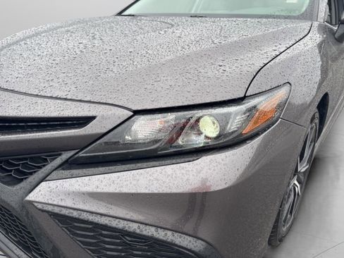 Used 2023 Toyota Camry SE image 5