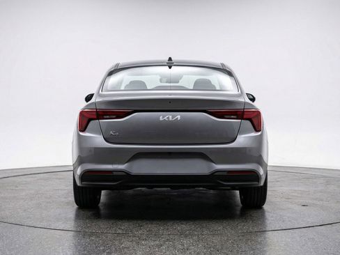 Used 2025 Kia K4 LXS FWD image 7