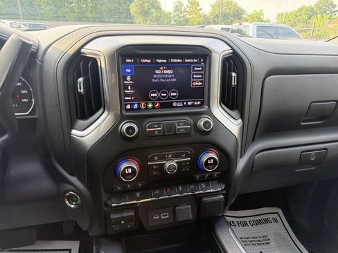 Used 2021 Chevrolet Silverado 2500 LTZ w/ LTZ Convenience Package AWD/4WD image 24