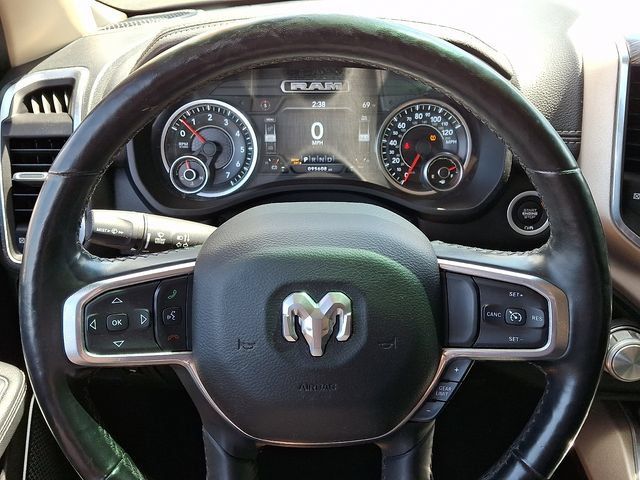 Used 2019 RAM 1500 Laramie AWD/4WD image 19
