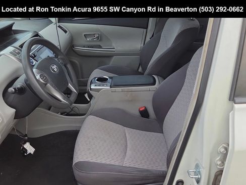 Used 2017 Toyota Prius V Two w/ Carpet Mat Package FWD image 7