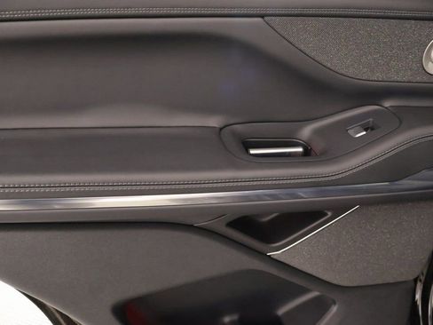 New 2025 Lincoln Navigator Reserve w/ Jet Appearance Package image 19