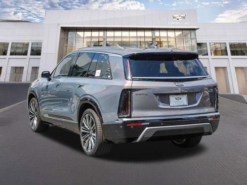 Used 2026 Cadillac Vistiq Premium Luxury AWD/4WD image 6