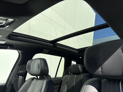 New 2026 Cadillac Vistiq Luxury w/ LPO, Floor Liner Package image 17