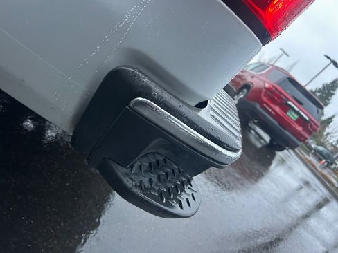 Used 2018 GMC Sierra 1500 2WD Regular Cab image 35