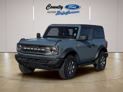 Used 2021 Ford Bronco Big Bend image 2