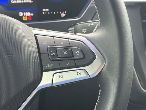 Used 2023 Volkswagen Tiguan SE FWD image 28