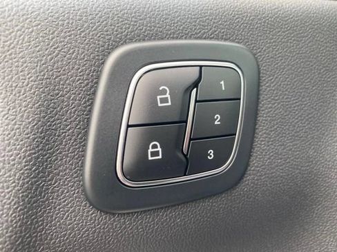 Used 2024 Ford Escape Platinum w/ Premium Technology Package AWD/4WD image 37