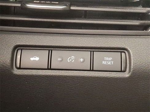 Used 2022 Nissan Altima 2.5 SR image 23