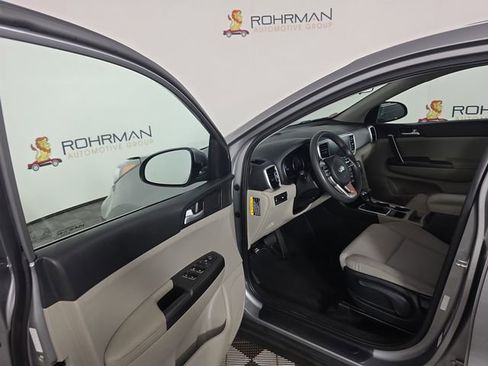 Used 2022 Kia Sportage LX FWD image 18