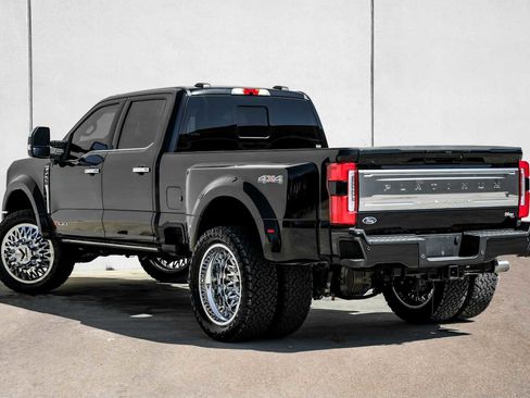 Used 2025 Ford F450 Platinum w/ Platinum Plus Package AWD/4WD image 14