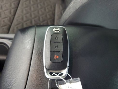 Used 2025 Nissan Kicks SV image 26