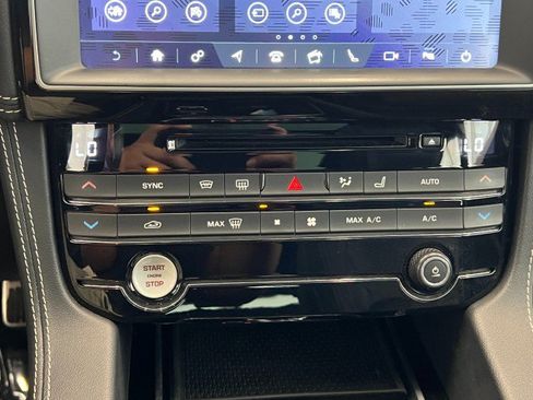 Used 2017 Jaguar F-PACE R-Sport AWD/4WD image 21