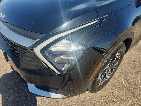 Certified 2023 Kia Sportage LX image 6