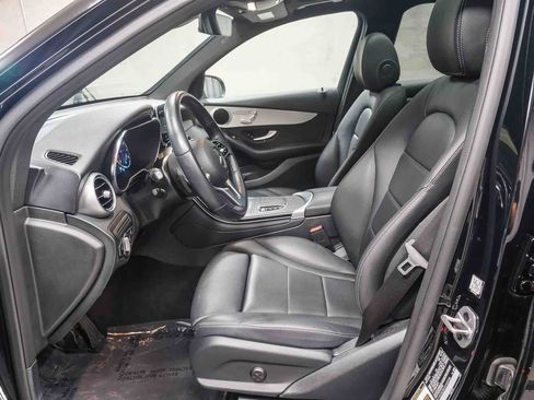 Used 2022 Mercedes-Benz GLC 300 image 24