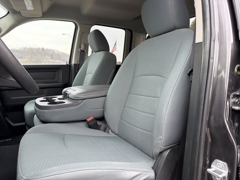 Used 2018 RAM 1500 Express w/ Express Value Package image 25