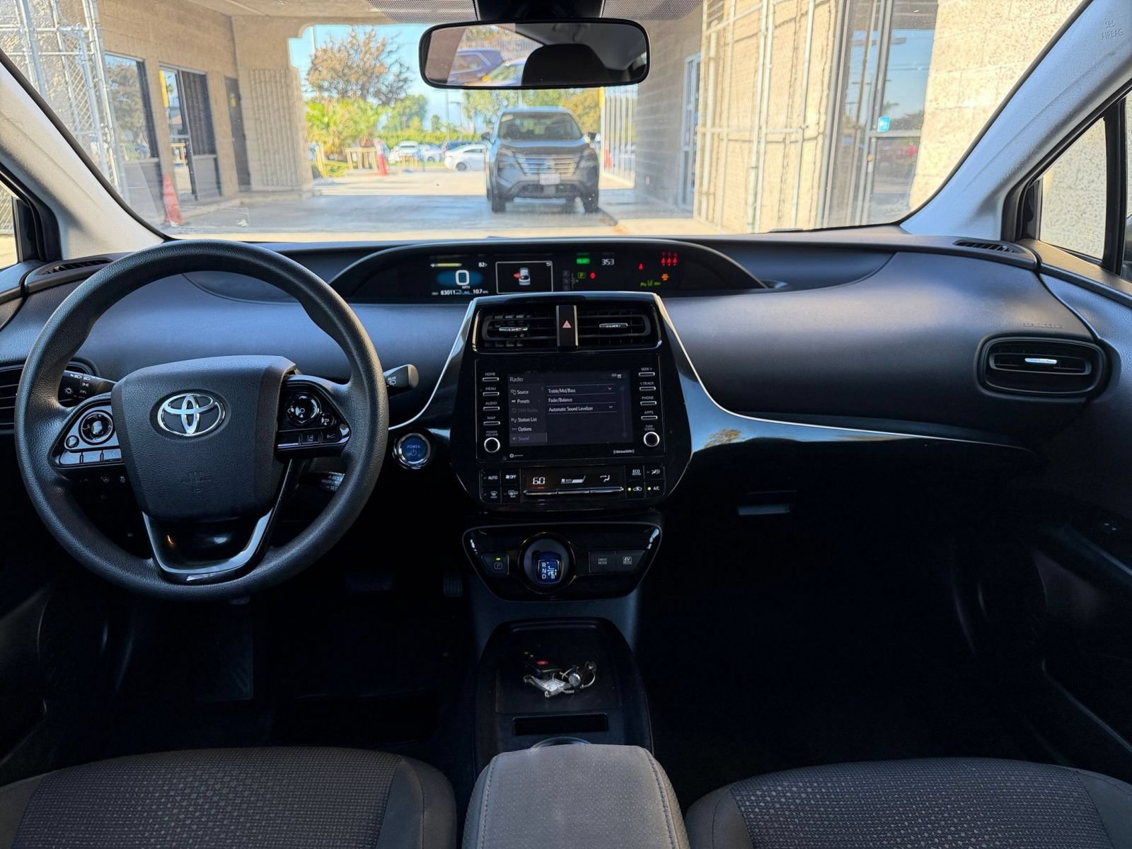 Used 2022 Toyota Prius LE FWD image 30