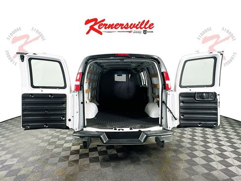 Used 2024 Chevrolet Express 2500 w/ Driver Convenience Package image 23